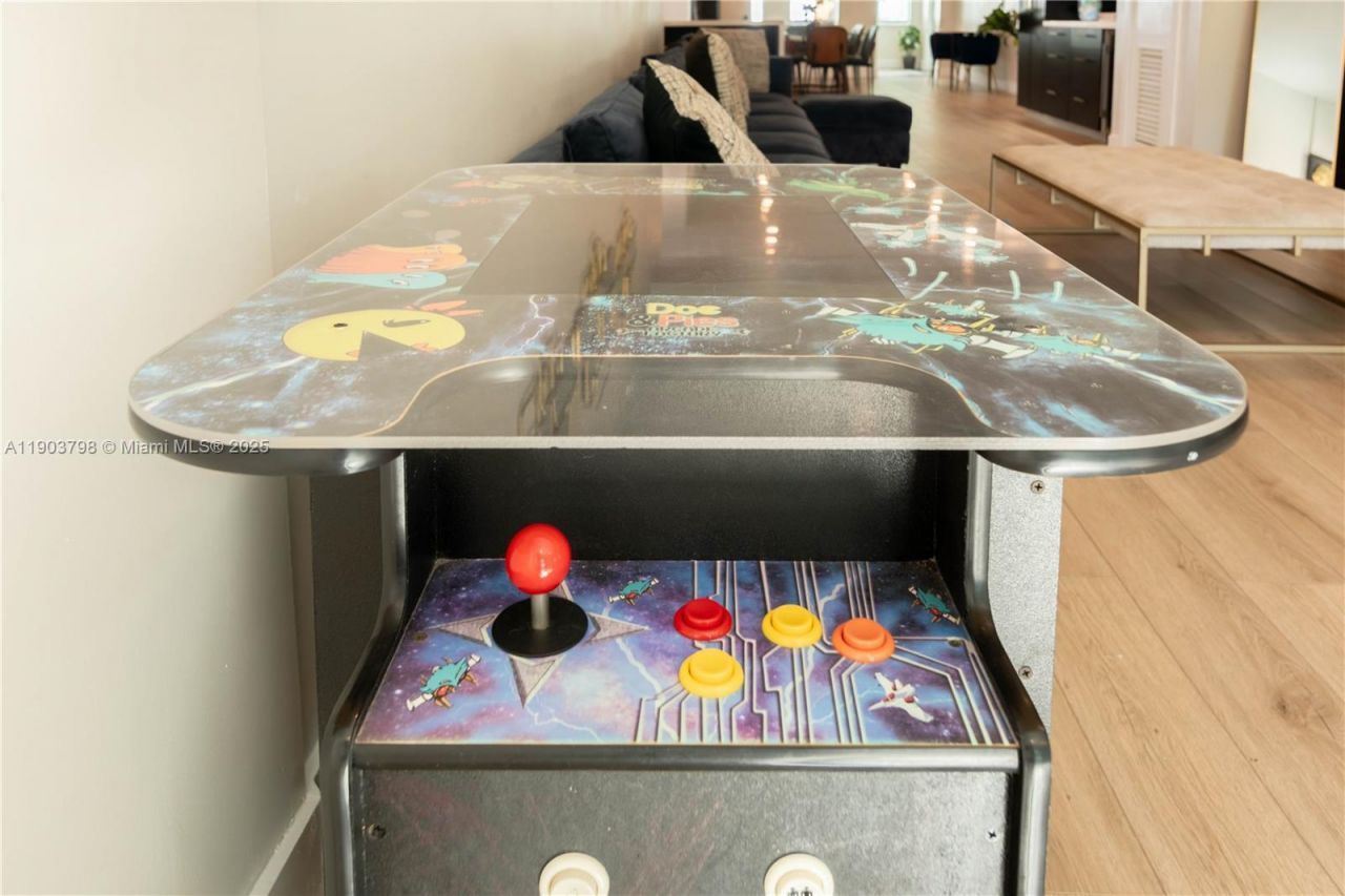 2360 SW 12th St, Miami, FL 33135 Photo