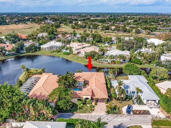 11264 Isle Brook Court, Wellington, FL 33414