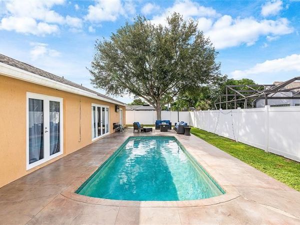9661 Carousel Circle, Boca Raton, FL 33434