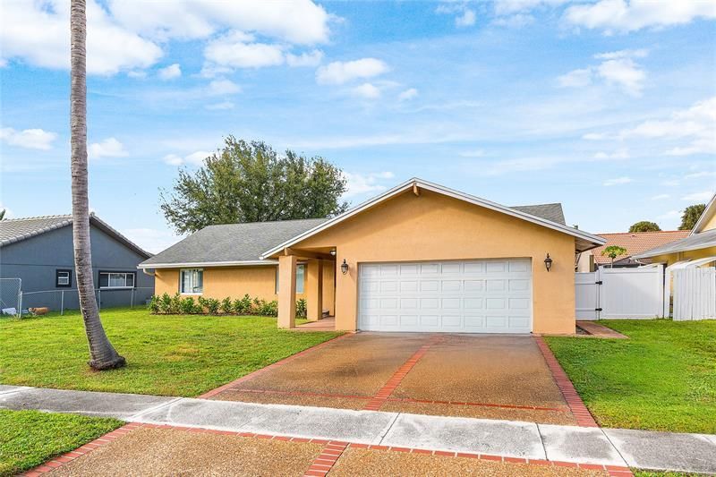 9661 Carousel Circle, Boca Raton, FL 33434 Photo