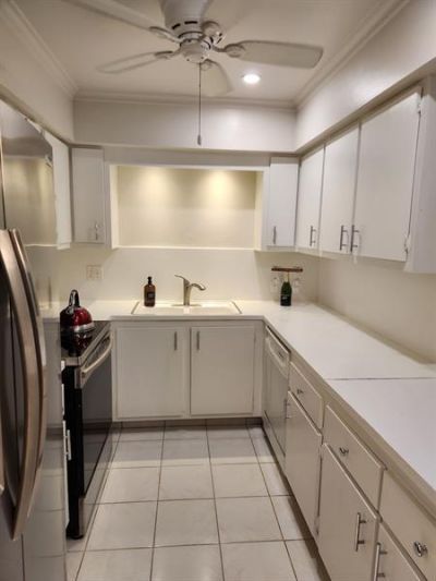 6001 N Falls Circle Drive, Unit 406, Lauderhill, FL 33319 Photo