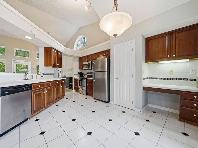 5406 Bullfinch Drive, Westerville, OH 43081 Photo 18