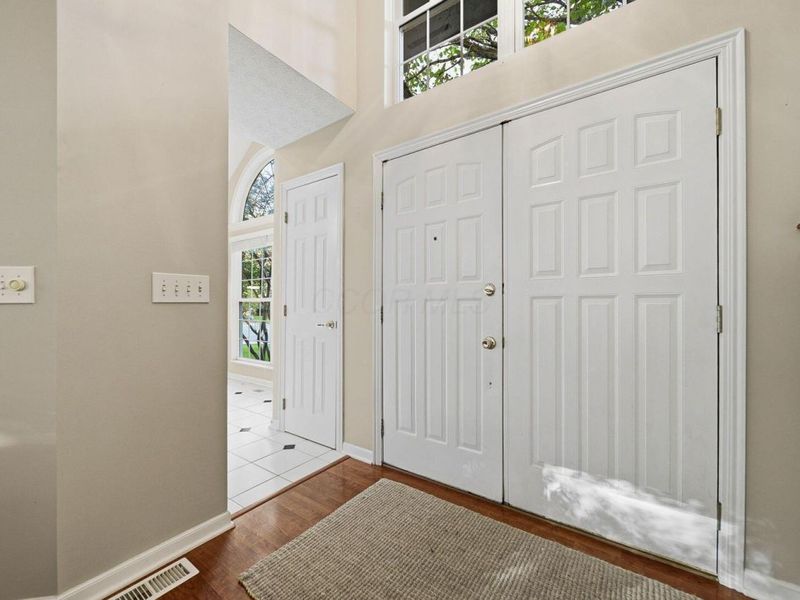 5406 Bullfinch Drive, Westerville, OH 43081 Photo 8