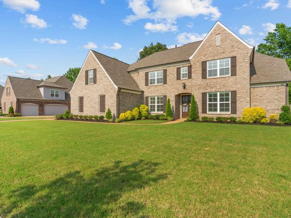 4916 MAPLE WALK DR, Lakeland, TN 38002