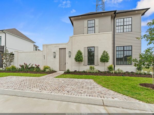643 Adelia Ln, Baton Rouge, LA 70806