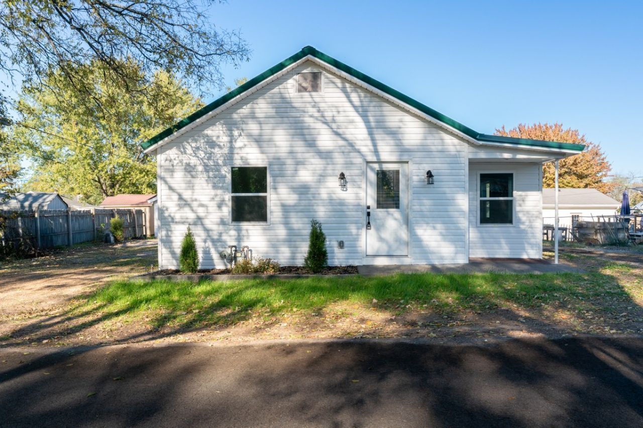 342 Crescent Dr, Springfield, TN 37172 Main Photo