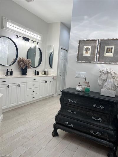 3411 Sandpiper Way, Naples, FL 34109 Photo