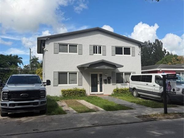 147 NE 9th St, Homestead, FL 33030