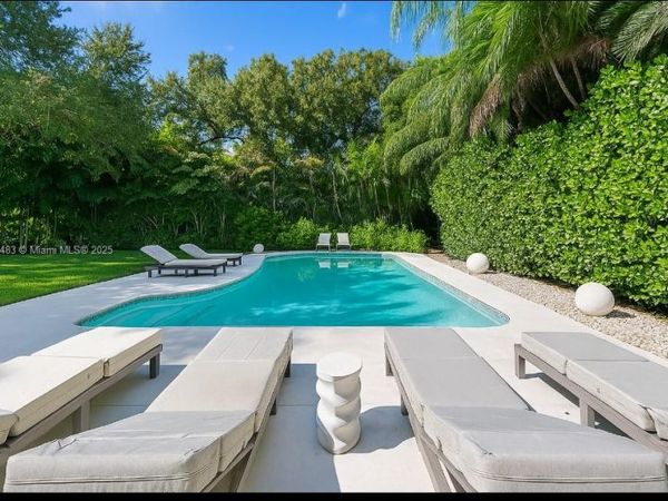 641 Island Rd, Miami, FL 33137