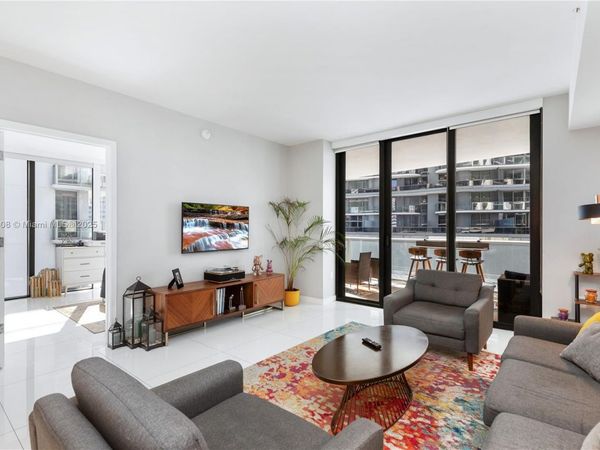 1010 Brickell Ave, Unit 1806, Miami, FL 33131