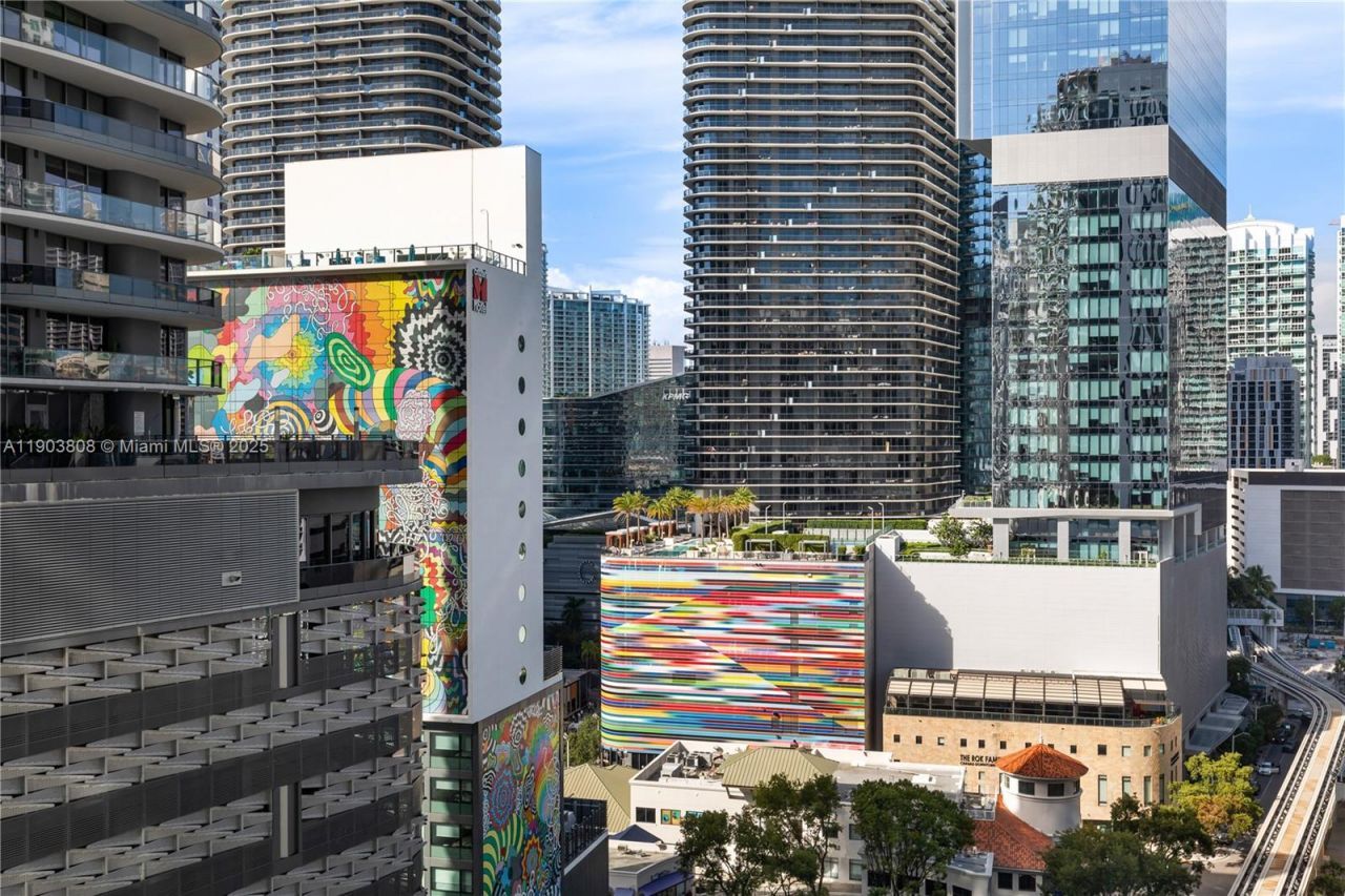 1010 Brickell Ave, Unit 1806, Miami, FL 33131 Photo