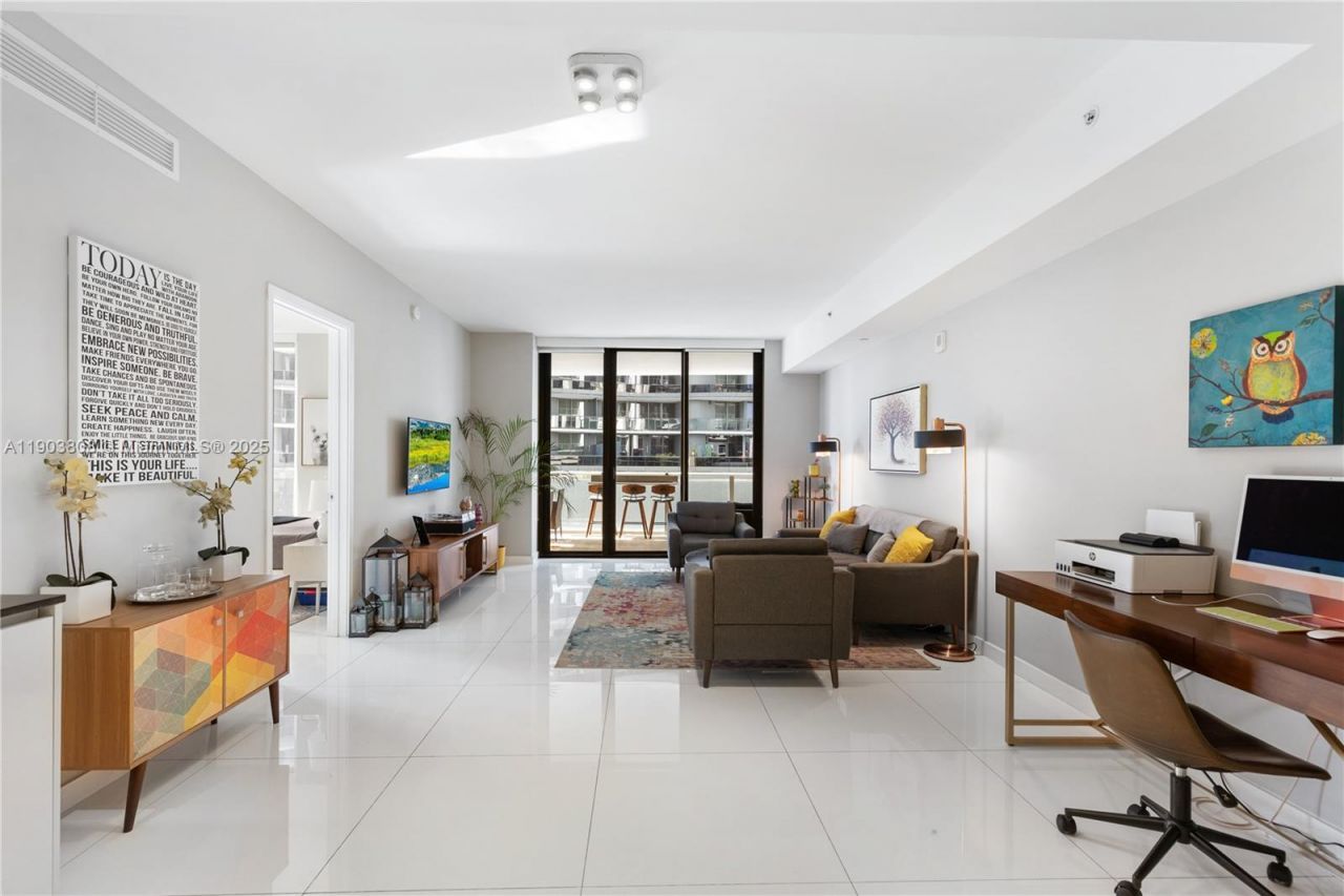 1010 Brickell Ave, Unit 1806, Miami, FL 33131 Photo