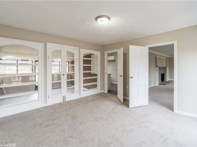 17304 Egbert Road, Walton Hills, OH 44146 Photo 4