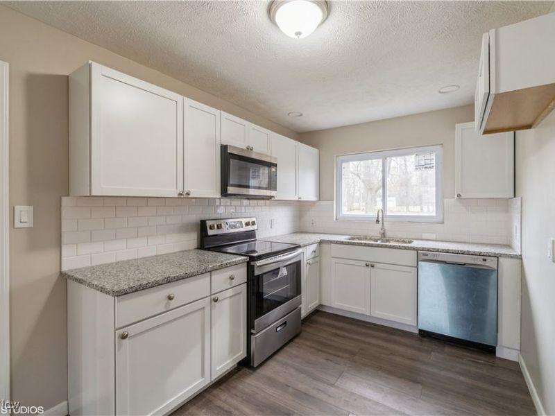 17304 Egbert Road, Walton Hills, OH 44146 Photo 6