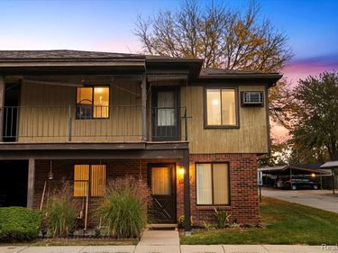 30442 Utica Road, Roseville, MI 48066