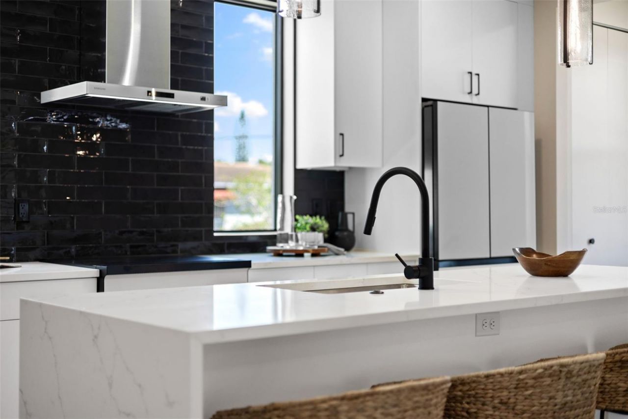 2205 16th Street N, Saint Petersburg, FL 33704 Photo