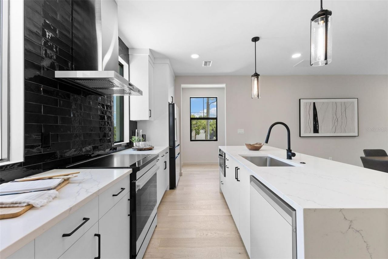 2205 16th Street N, Saint Petersburg, FL 33704 Photo