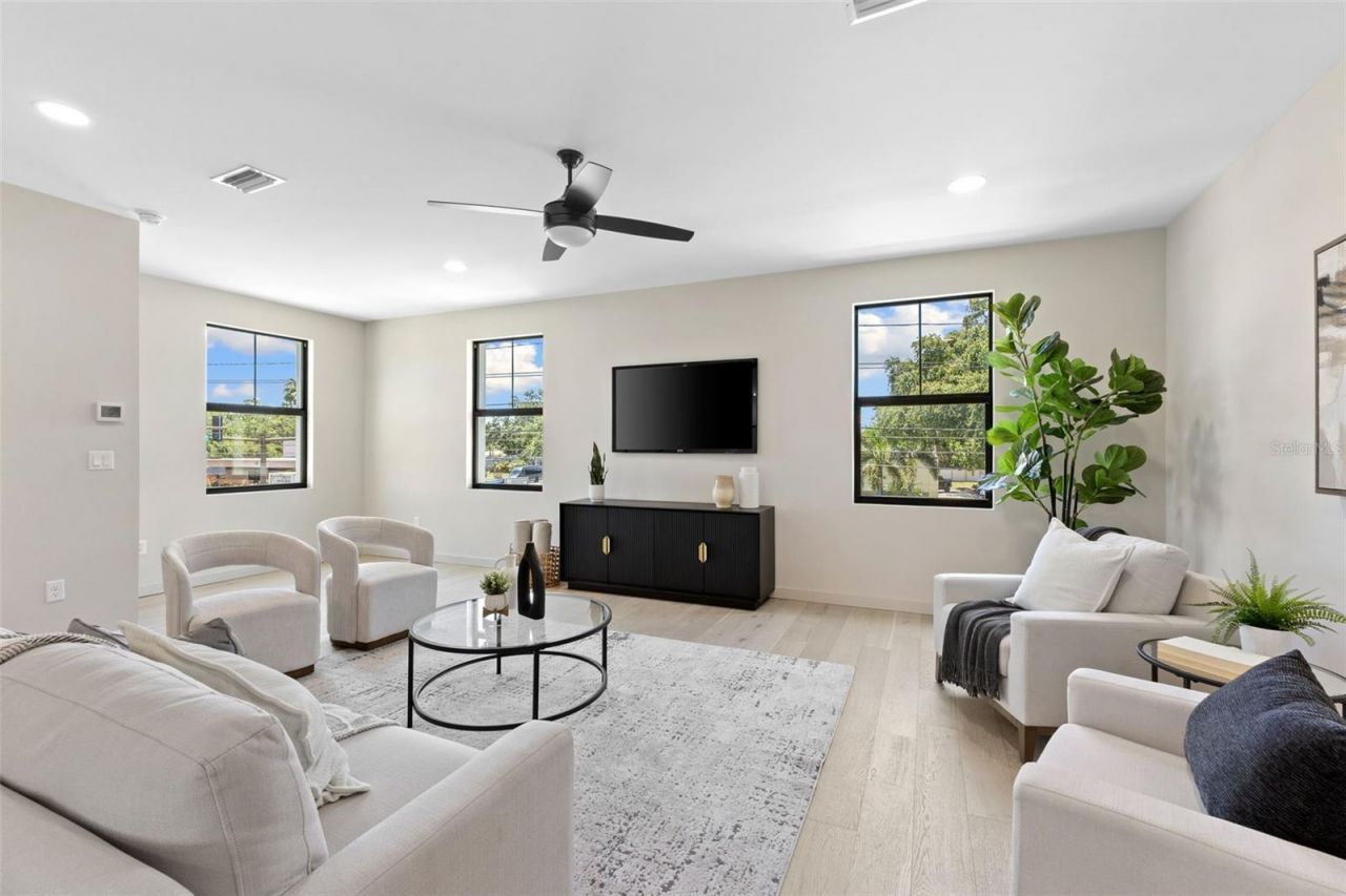 2205 16th Street N, Saint Petersburg, FL 33704 Photo