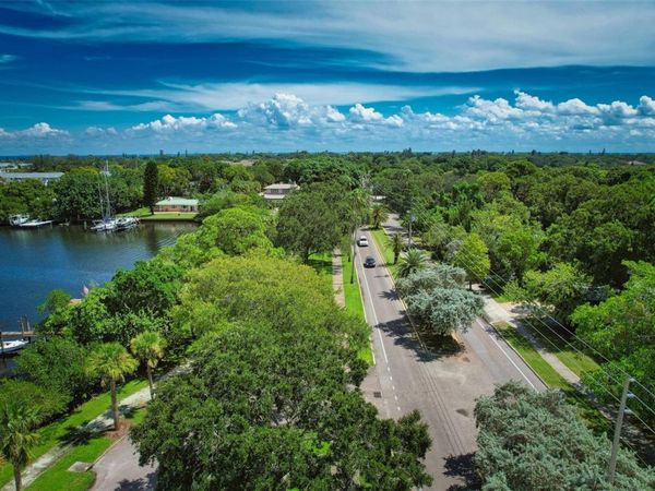 418 39TH AVENUE S, ST PETERSBURG, FL 33705