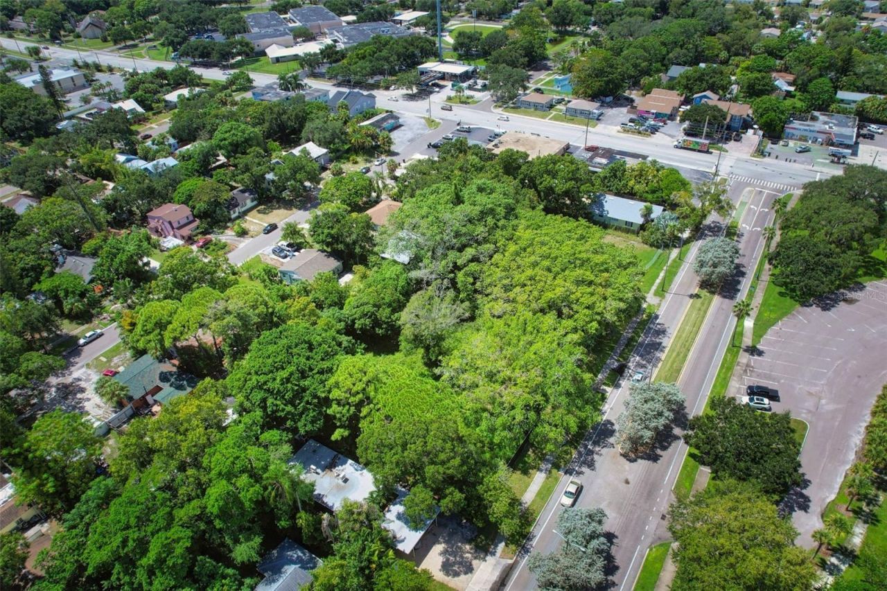 418 39th Avenue S, Saint Petersburg, FL 33705 Photo