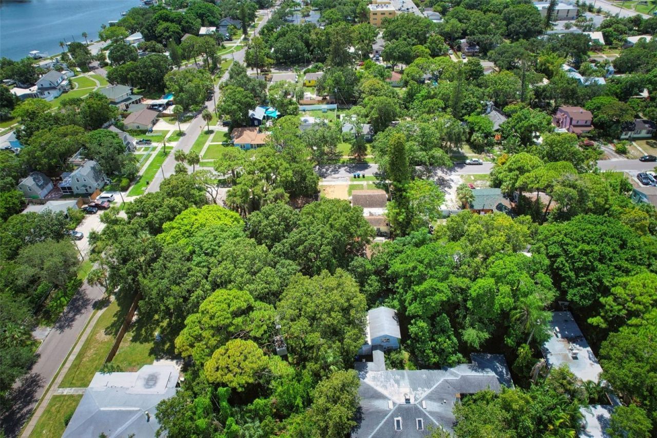 430 39th Avenue S, Saint Petersburg, FL 33705 Photo