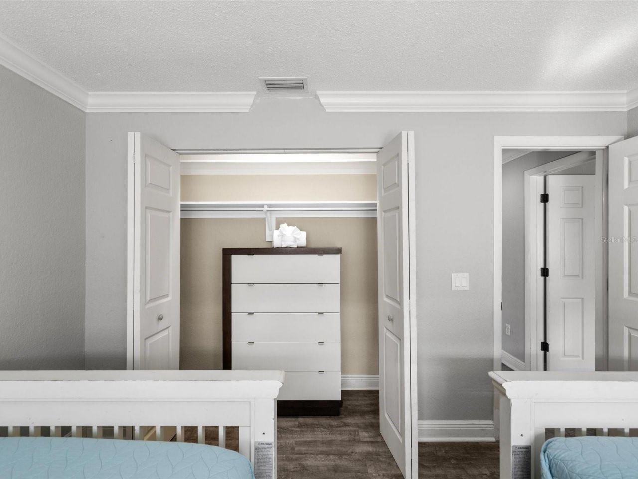 185 Brightwater Drive, Unit 5, Clearwater Beach, FL 33767 Photo