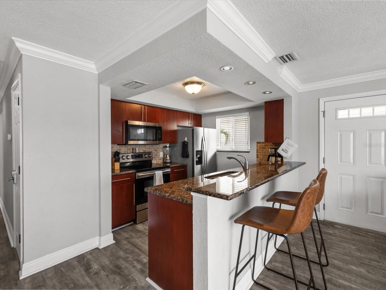 185 Brightwater Drive, Unit 5, Clearwater Beach, FL 33767 Photo