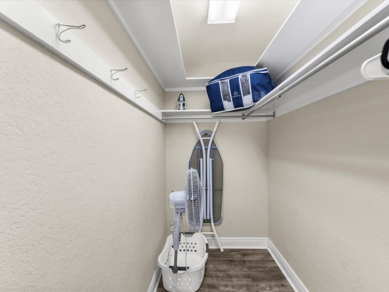 185 Brightwater Drive, Unit 5, Clearwater Beach, FL 33767 Photo