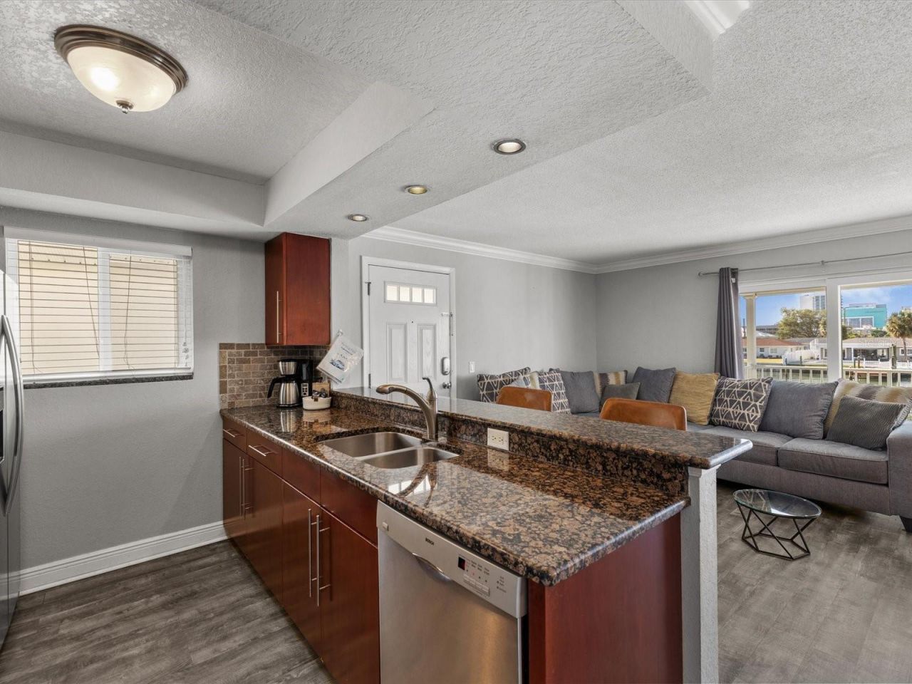 185 Brightwater Drive, Unit 5, Clearwater Beach, FL 33767 Photo