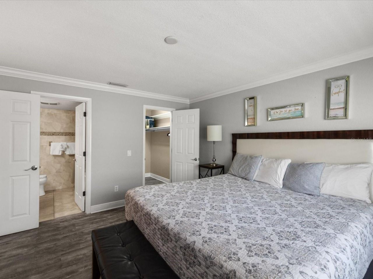 185 Brightwater Drive, Unit 5, Clearwater Beach, FL 33767 Photo