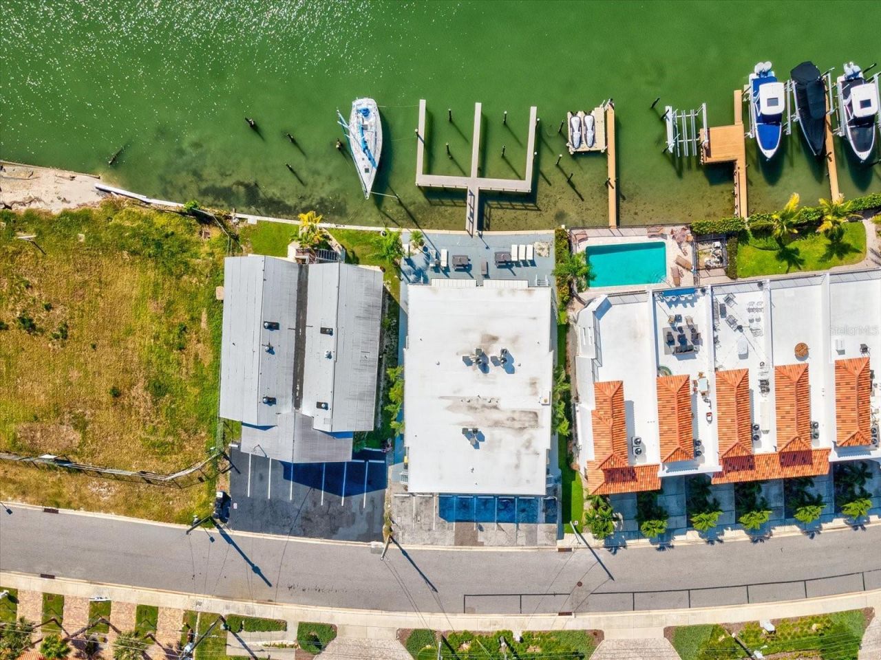 185 Brightwater Drive, Unit 5, Clearwater Beach, FL 33767 Photo