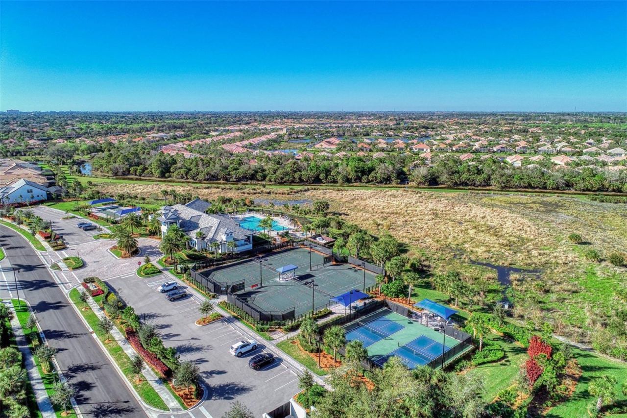 12432 Golden Sage Drive, Sarasota, FL 34238 Photo