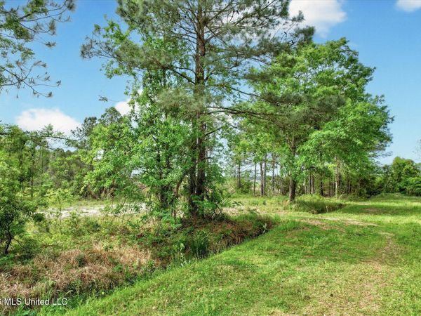 7015 Third Street, Bay Saint Louis, MS 39520