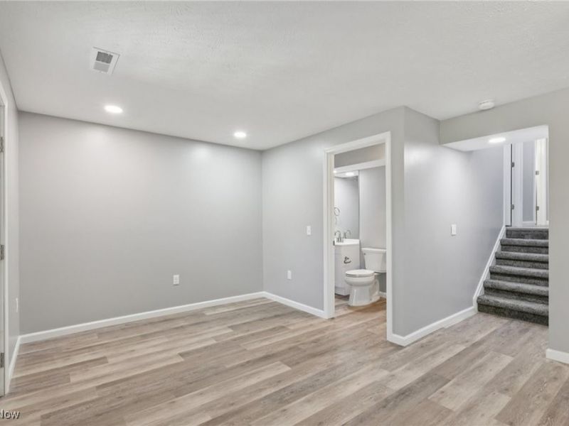 1873 US Highway 6, Unit C, Roaming Shores, OH 44085 Photo 18