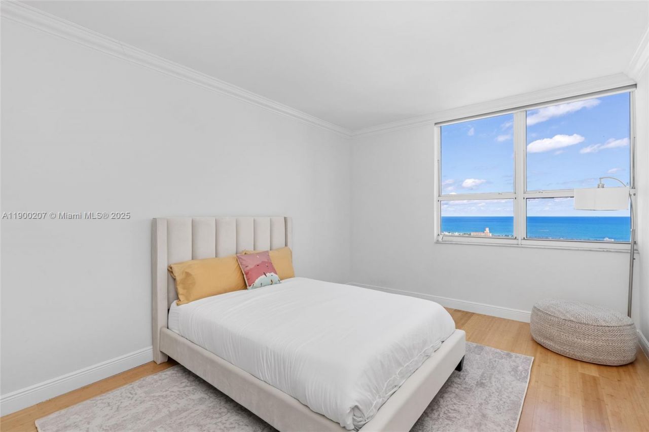 650 West Ave, Unit PH12, Miami Beach, FL 33139 Photo