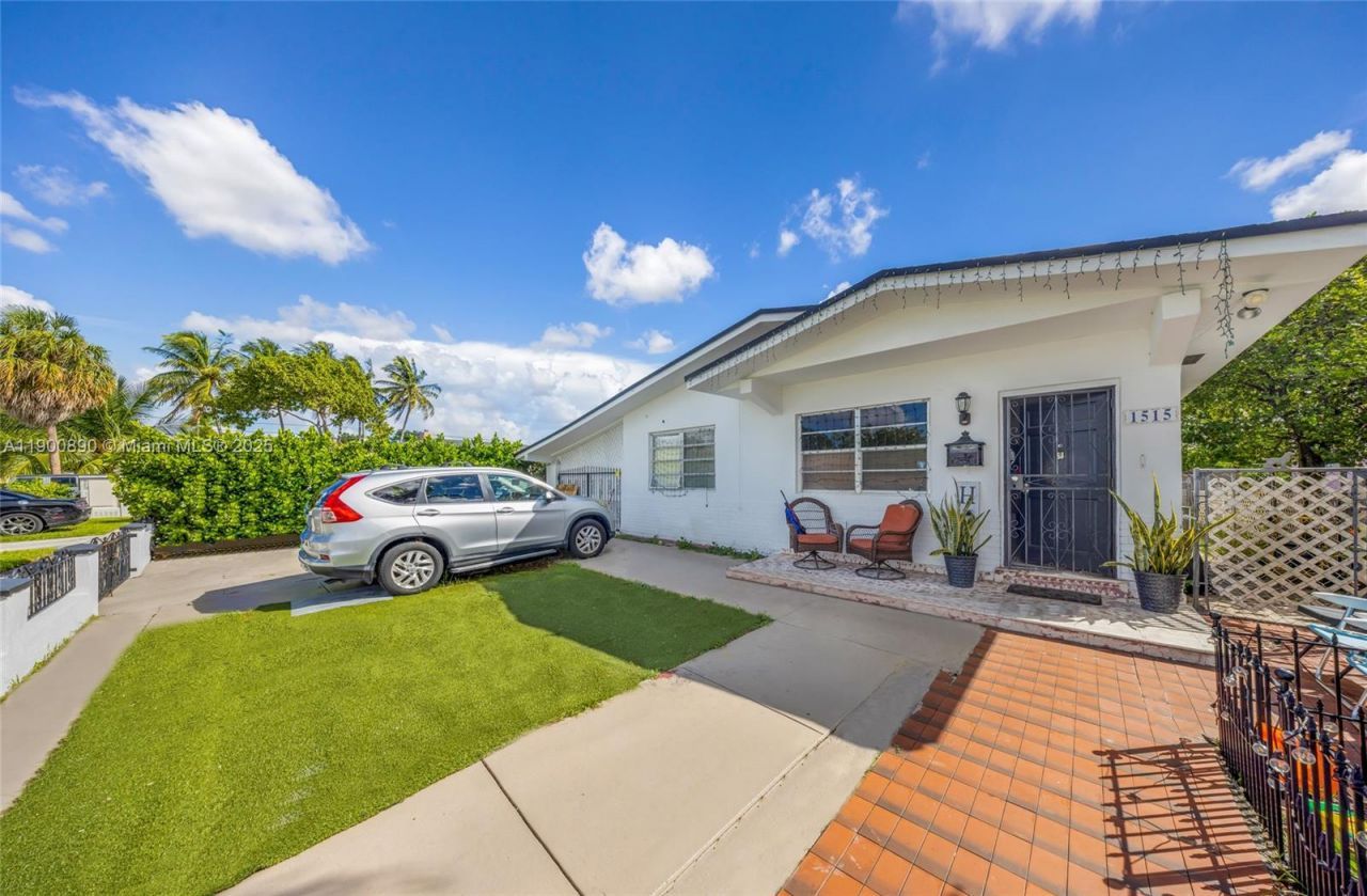 1515 NW 33rd Ave, Miami, FL 33125 Photo