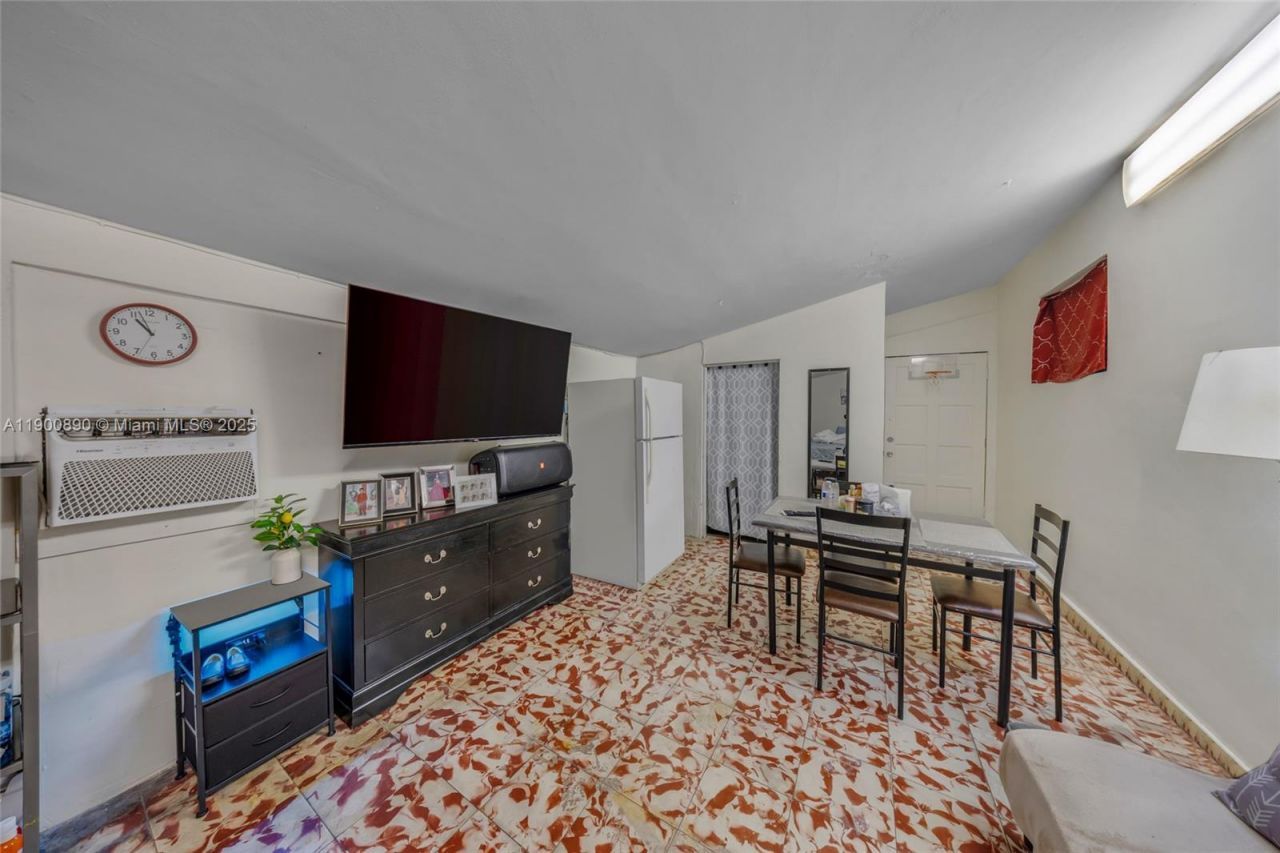 1515 NW 33rd Ave, Miami, FL 33125 Photo