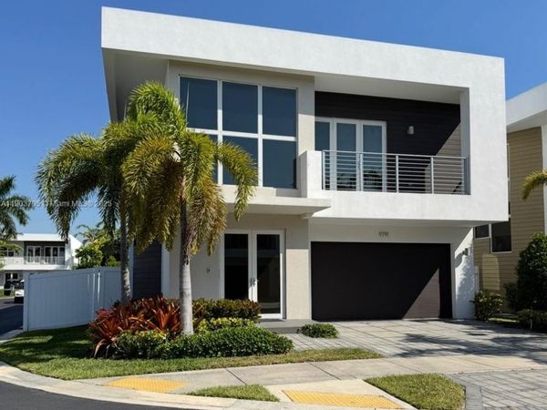 9791 NW 75th St, Doral, FL 33178