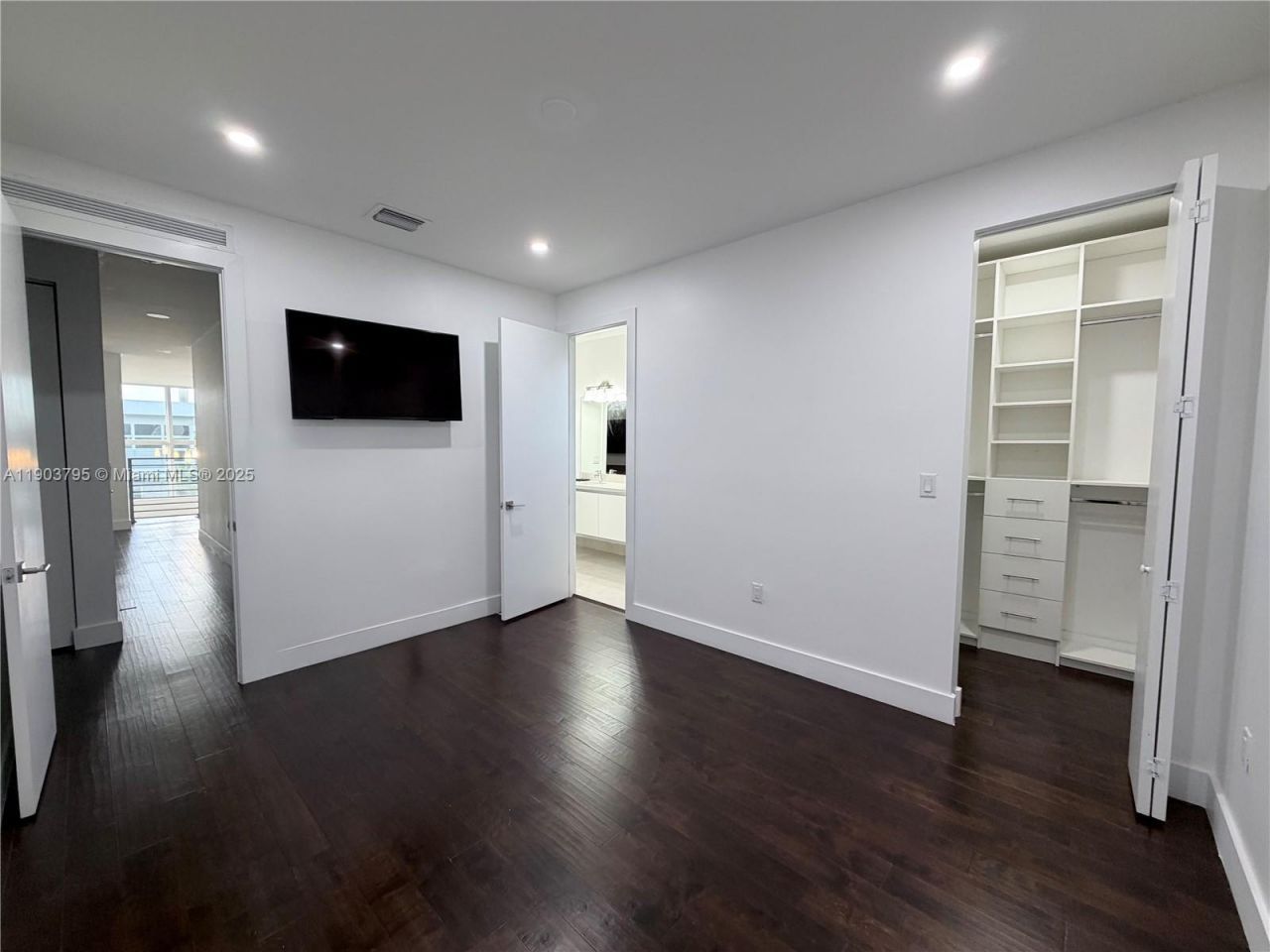 9791 NW 75th St, Doral, FL 33178 Photo