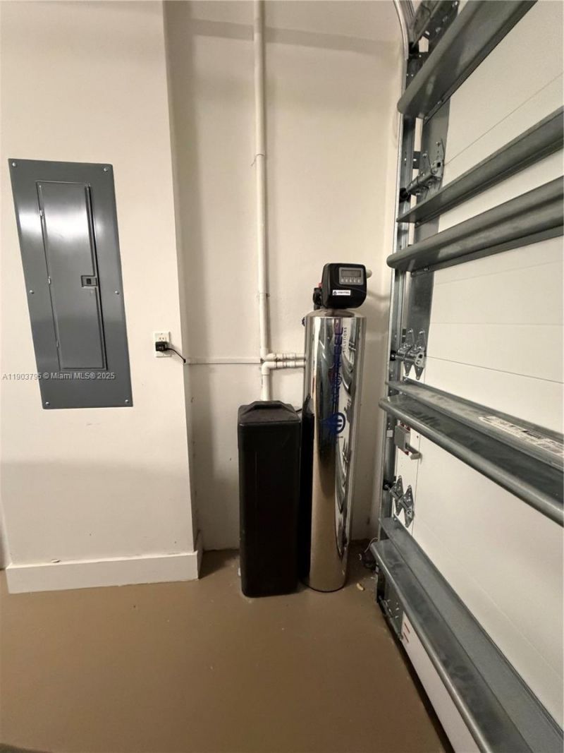 9791 NW 75th St, Doral, FL 33178 Photo