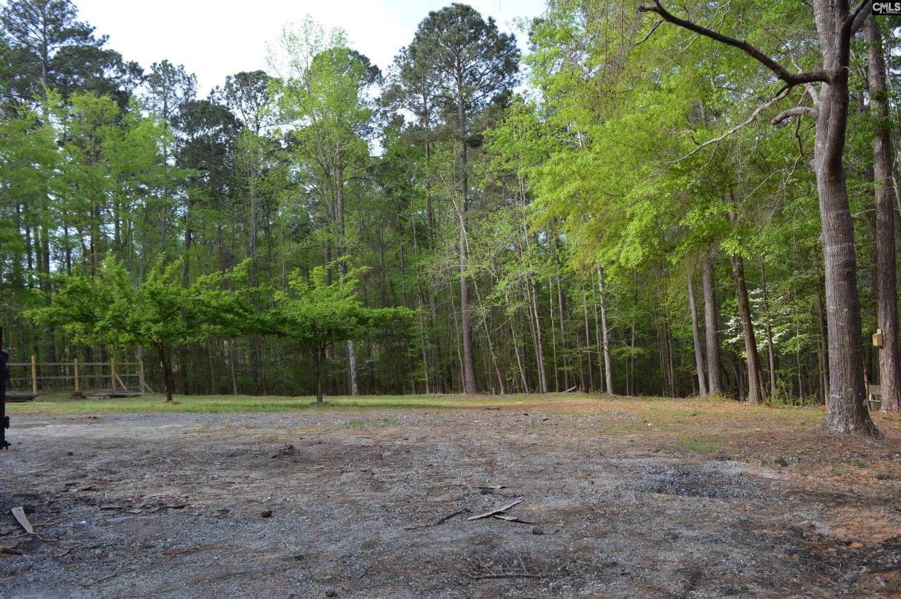 49 Club Lane Photo 10