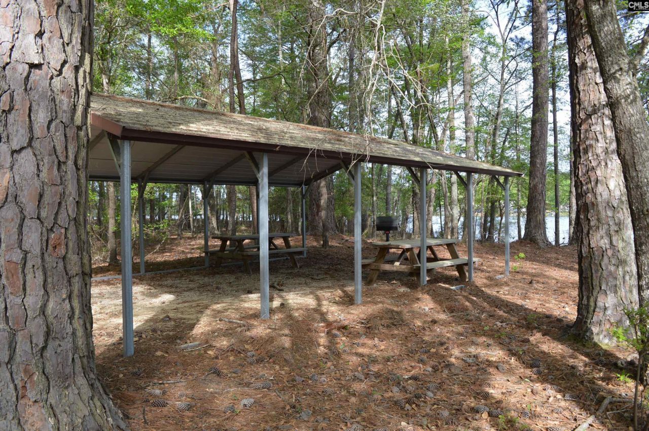 49 Club Lane Photo 14