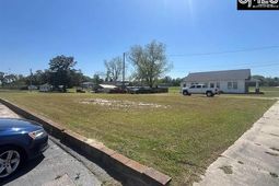 835 Frink Street photo 4