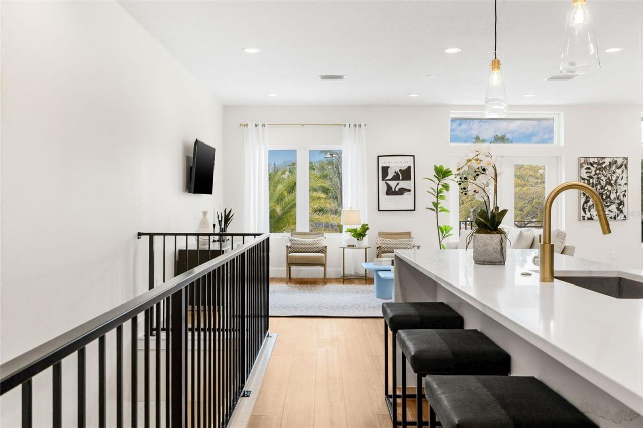 490 87th Avenue North, Saint Petersburg, FL 33702 Photo