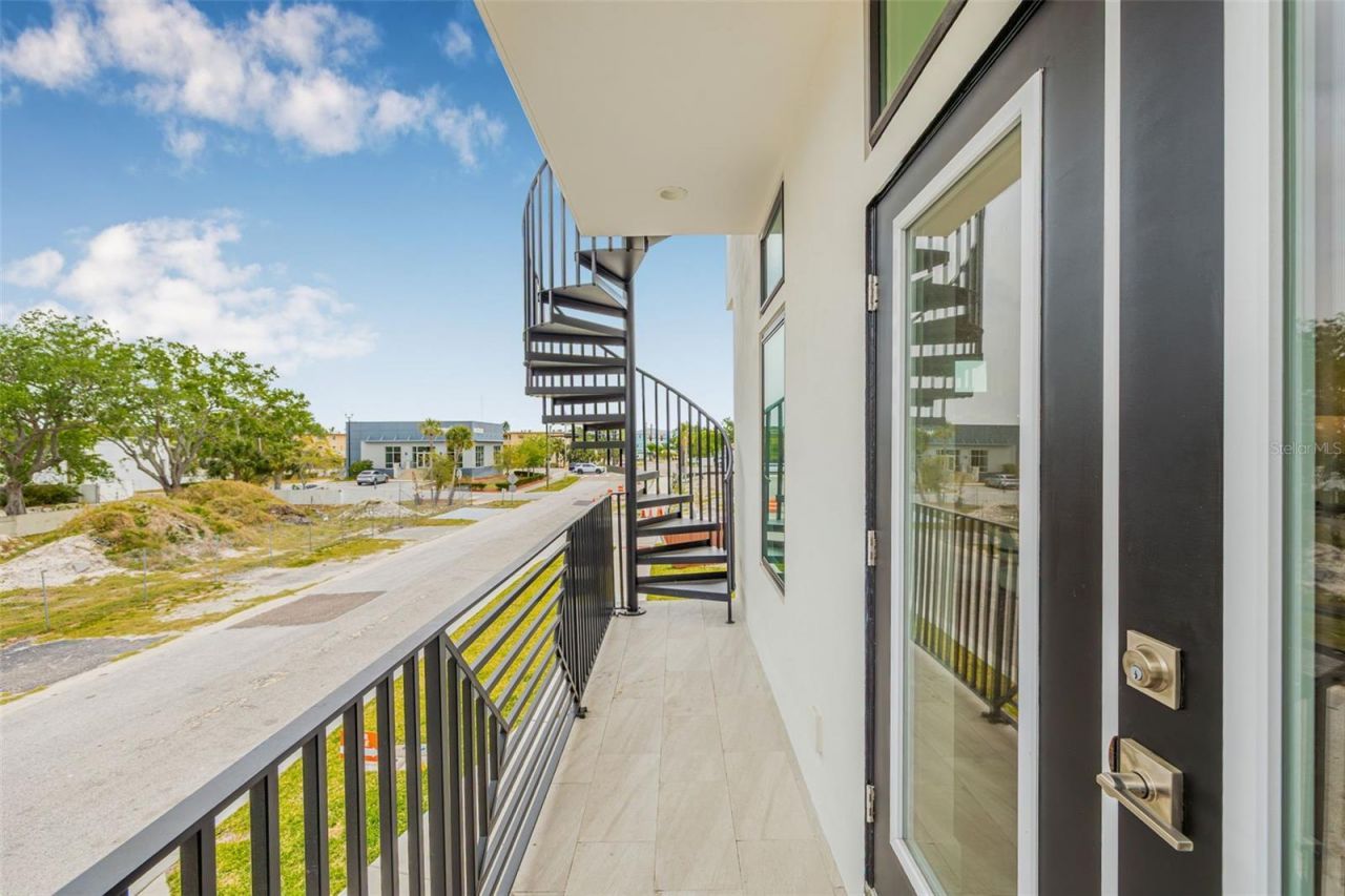 490 87th Avenue North, Saint Petersburg, FL 33702 Photo