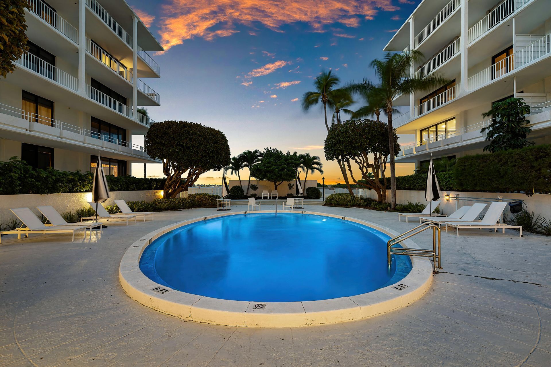 2150 Ibis Isle Road, Unit 8, Palm Beach, FL 33480 Photo