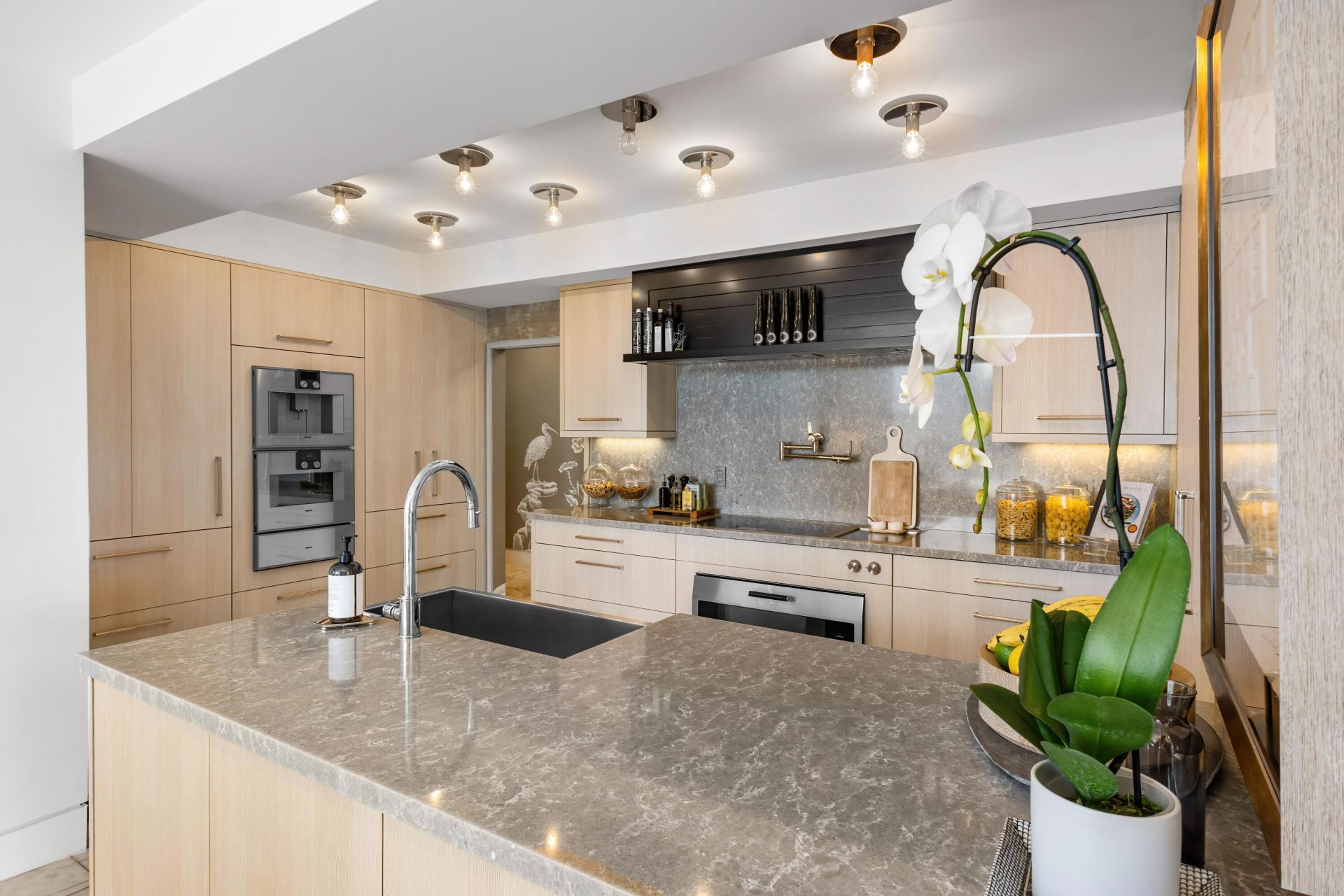 2150 Ibis Isle Road, Unit 8, Palm Beach, FL 33480 Photo