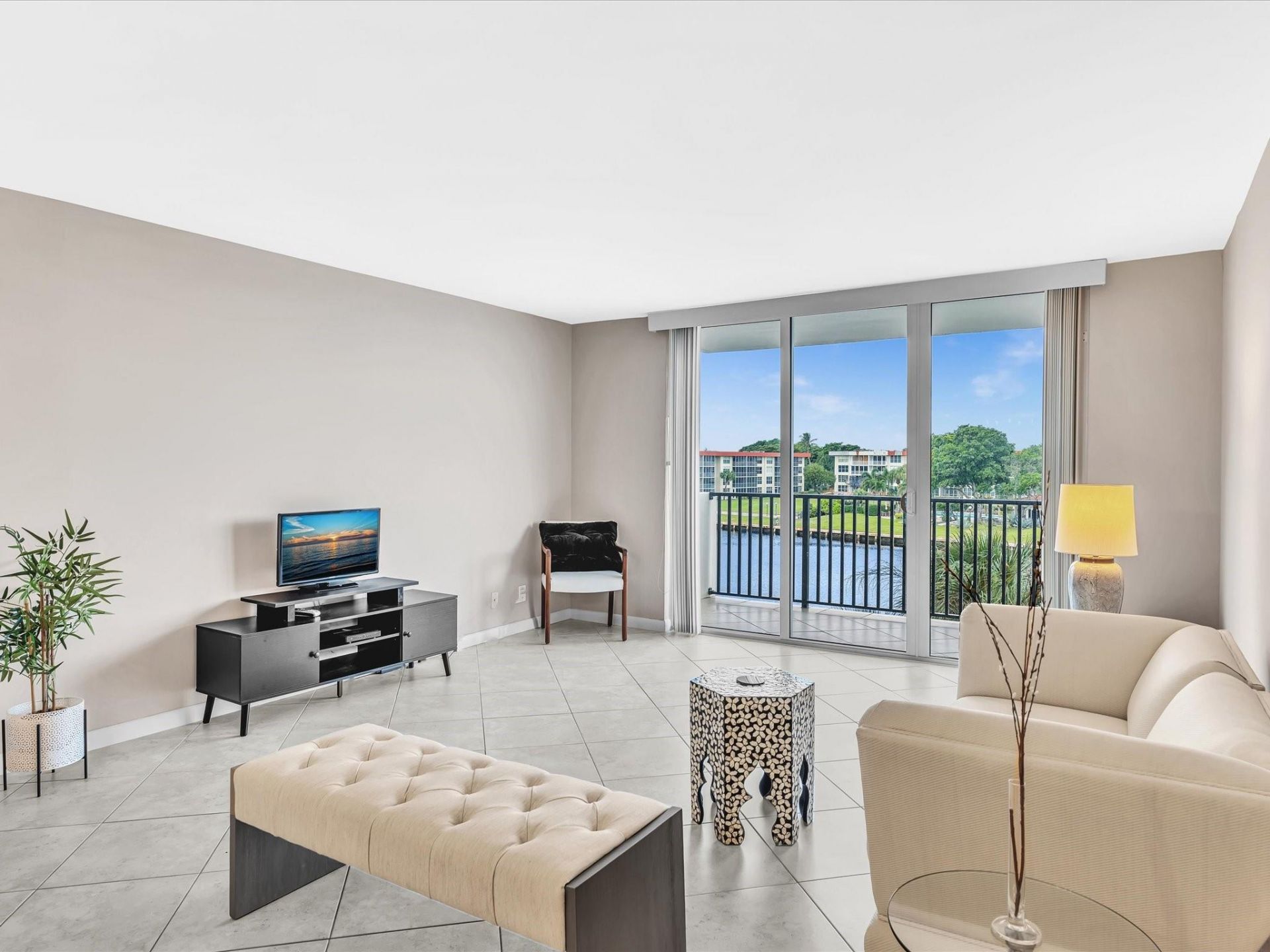 1150 Hillsboro Mile, Unit 309, Hillsboro Beach, FL 33062 Photo