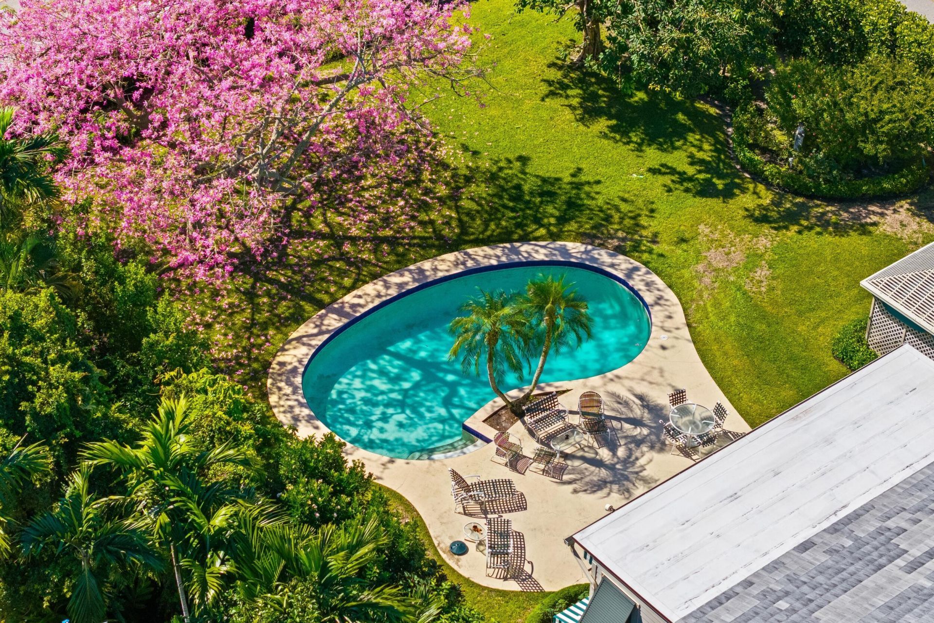 334 Barton Avenue, Palm Beach, FL 33480 Photo