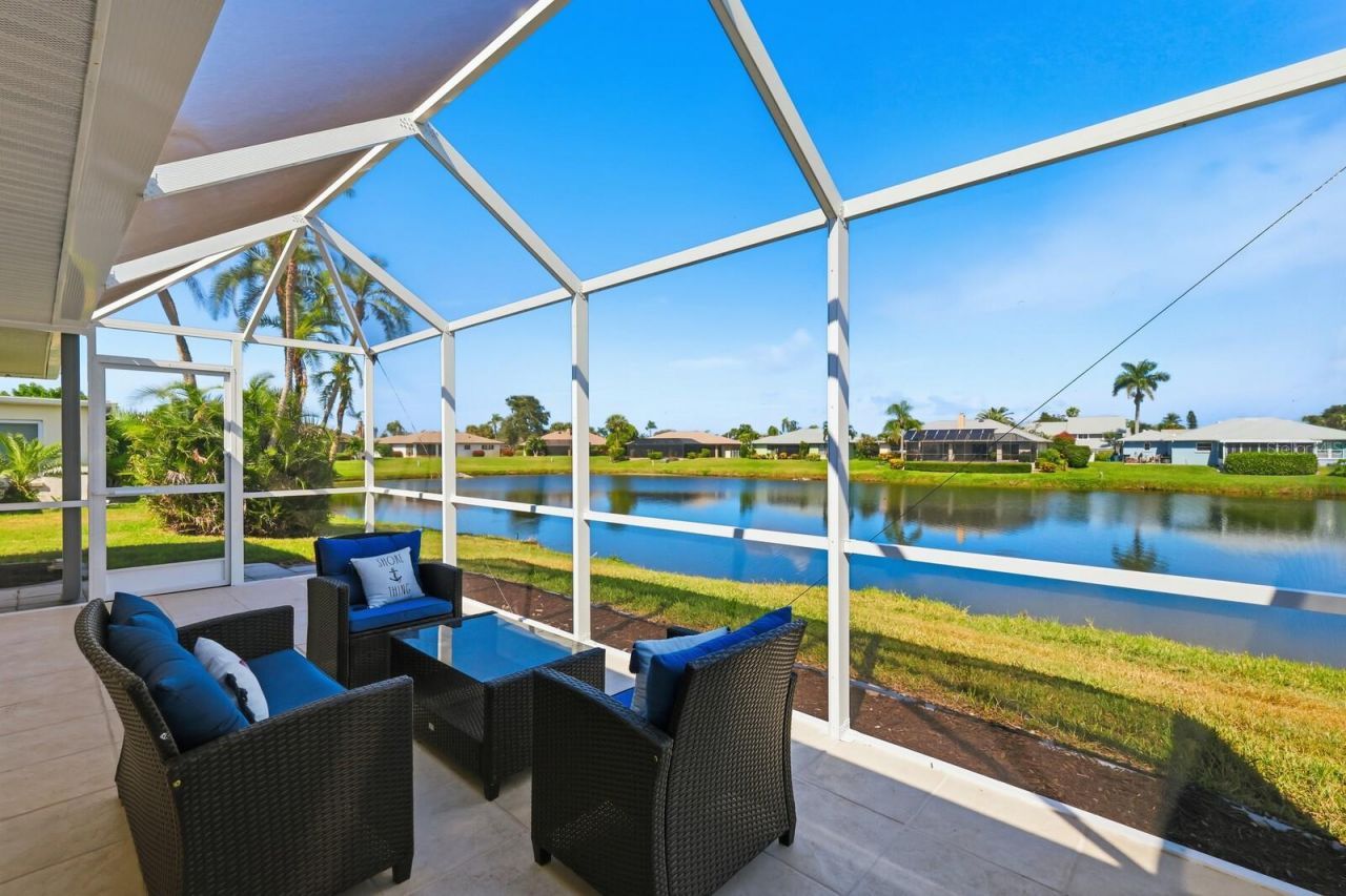 8711 51st Avenue W, Bradenton, FL 34210 Photo